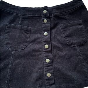 Black Brandy Melville Corduroy Snap Down y2k Mini Skirt Size Medium